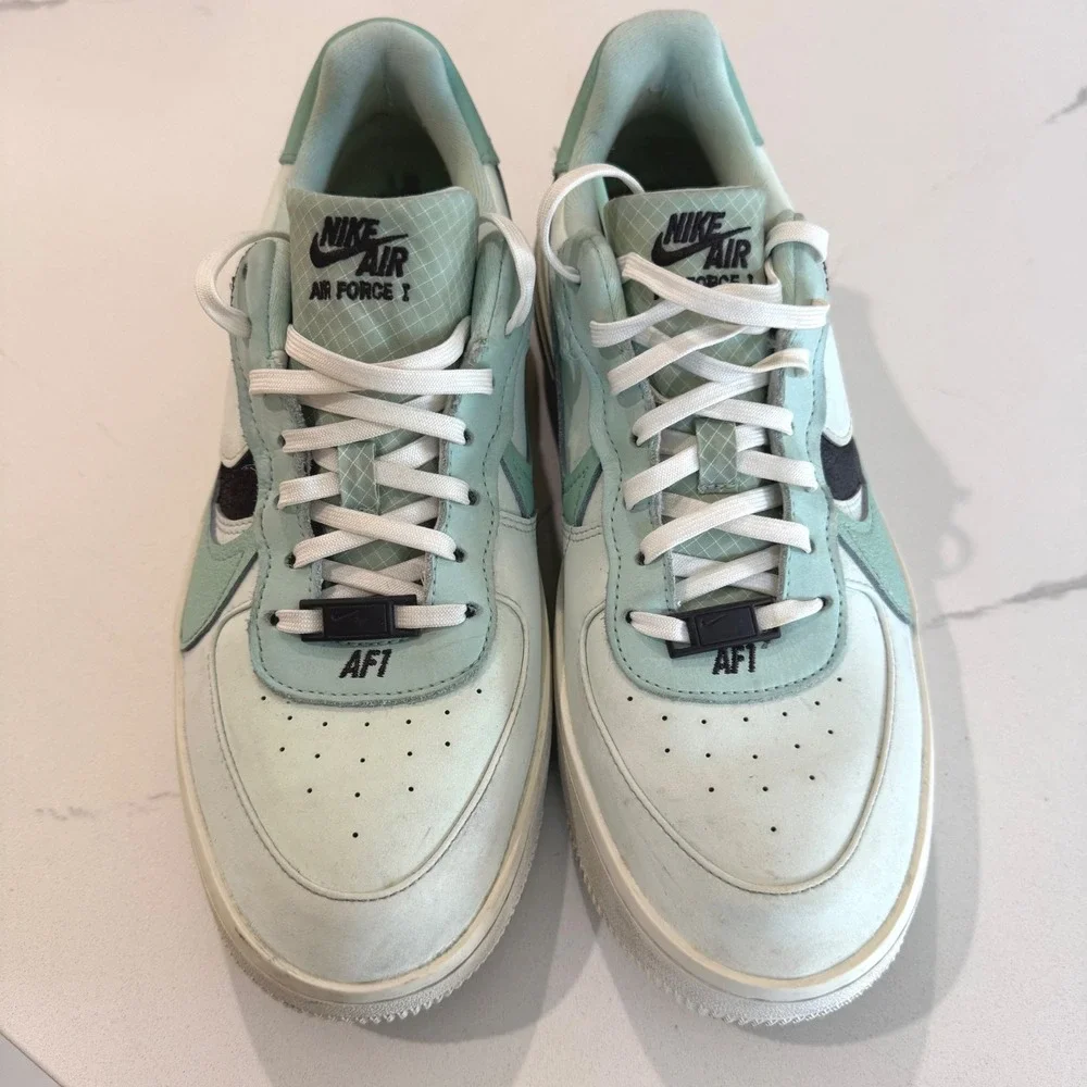 Nike‎ Air Force 1 Low Platform Swoosh Womens Size 10 Sneakers Shoes DX3730-300
